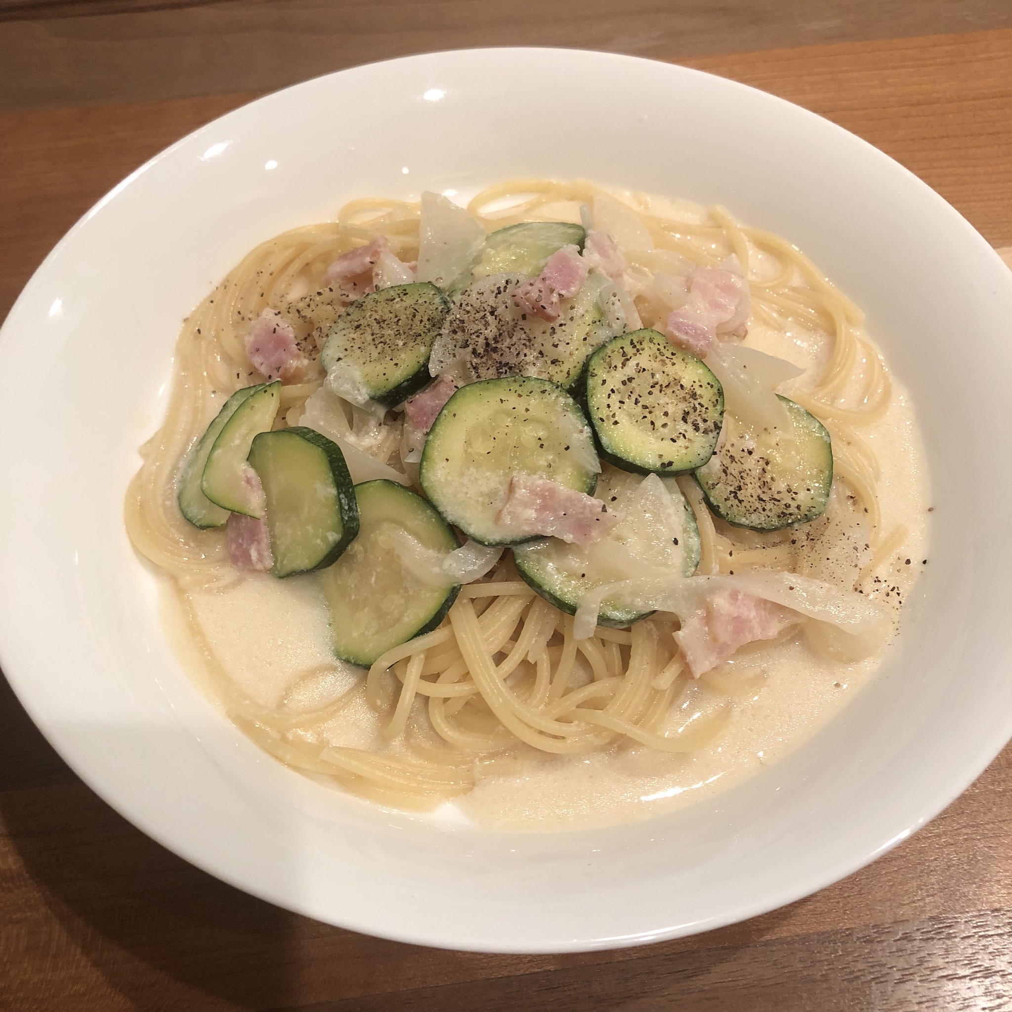 CREAMY MISO PASTA WITH BACON & ZUCCHINI