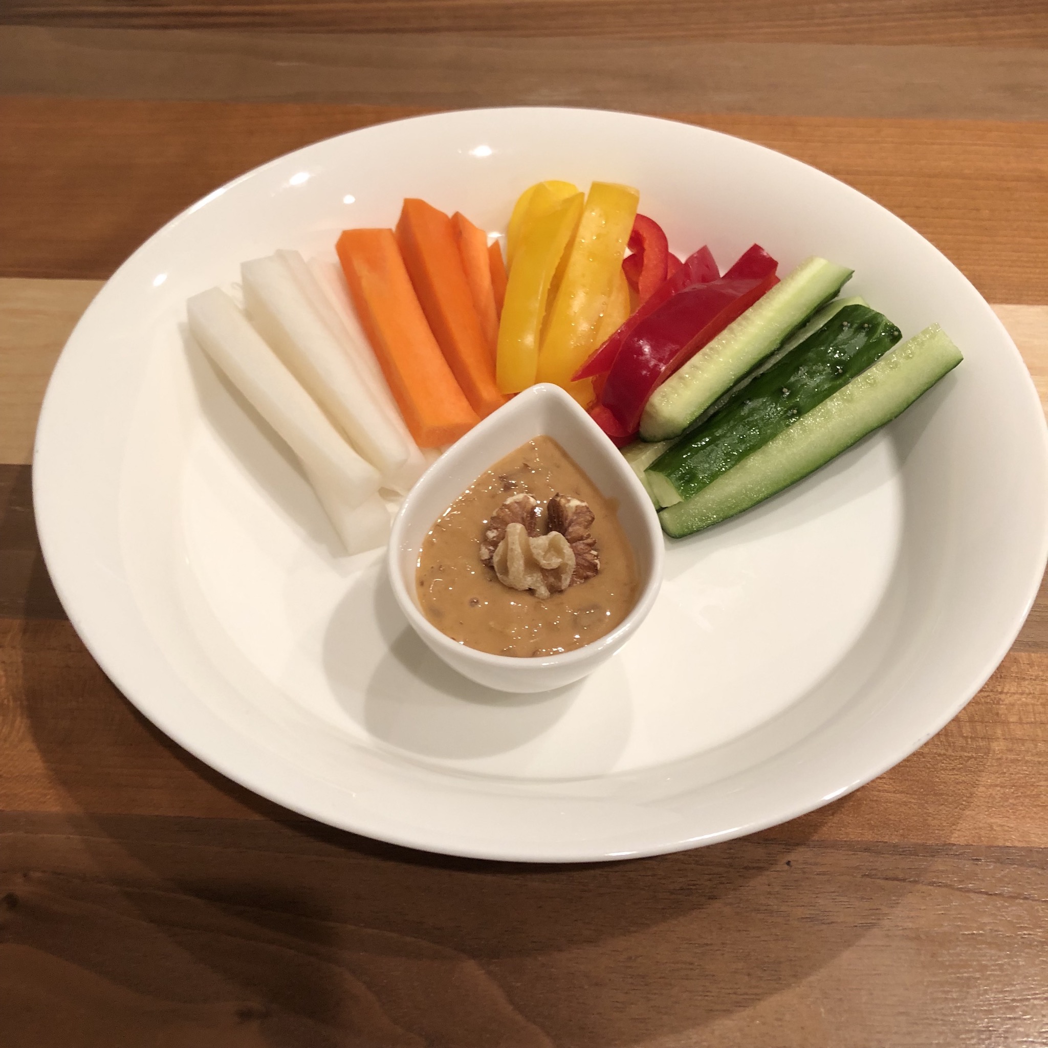 WALNUT MISO VEGGIE DIP